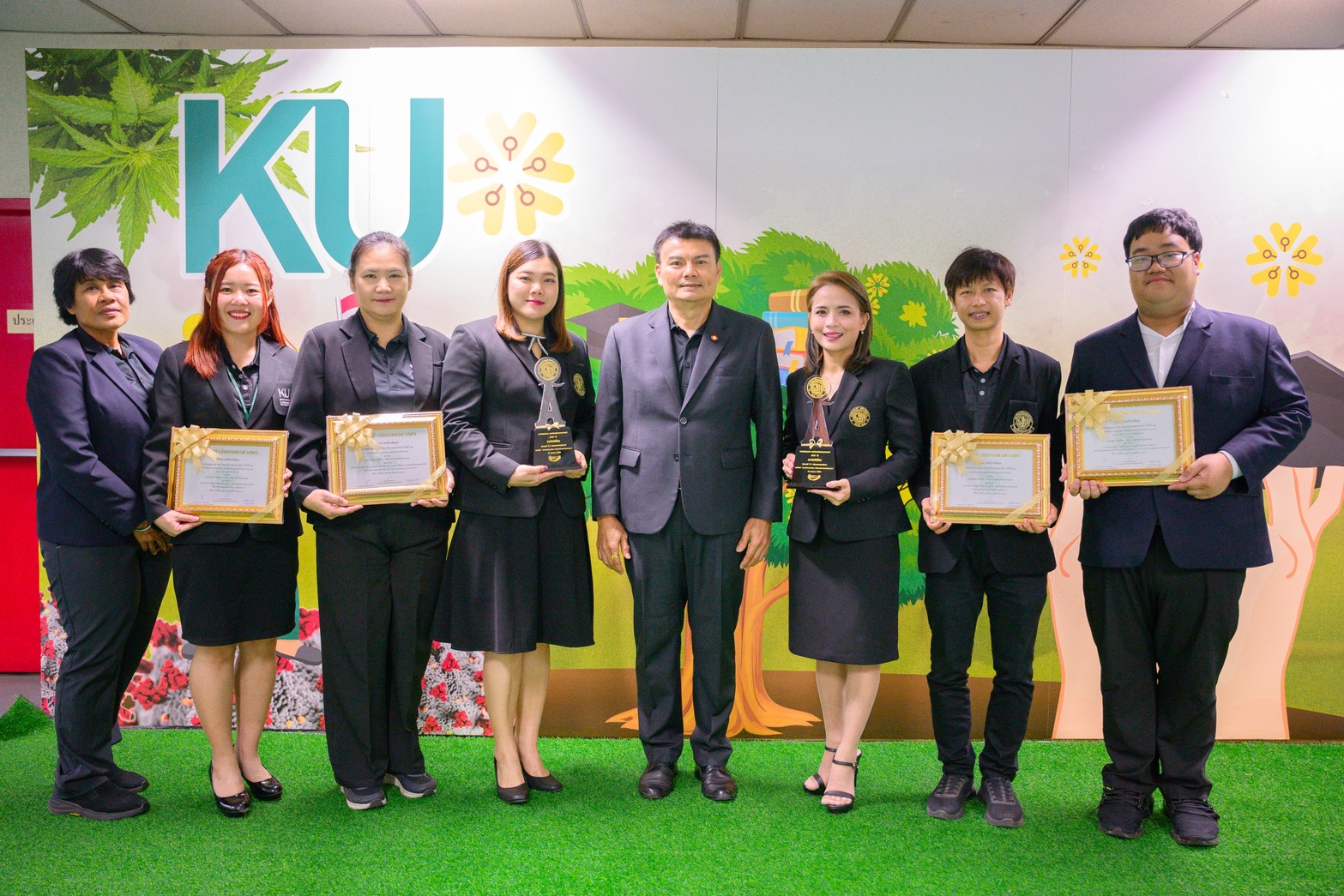 กองบริหารการศึกษา สำนักงานวิทยาเขตกำแพงแสน คว้า 4 รางวัล จากโครงการรางวัลคุณภาพ มหาวิทยาลัยเกษตรศาสตร์ ครั้งที่ 19